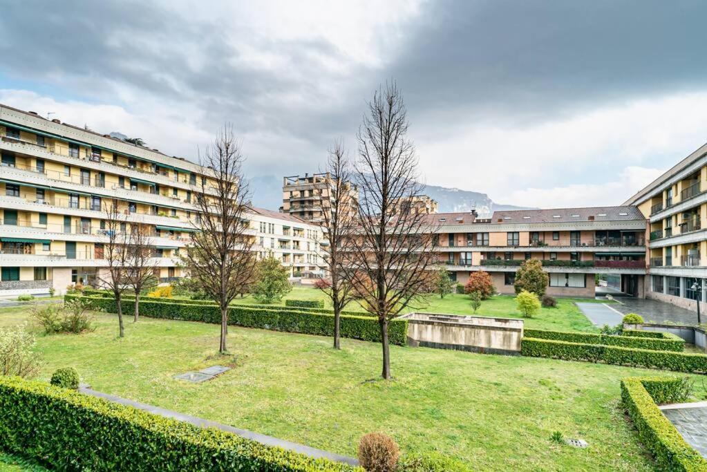 Broletto Park Apartment - Affitti Brevi Italia Lecco Exteriör bild