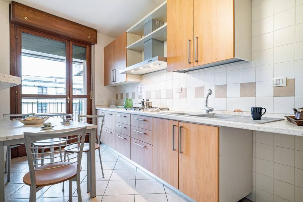 Broletto Park Apartment - Affitti Brevi Italia Lecco Exteriör bild