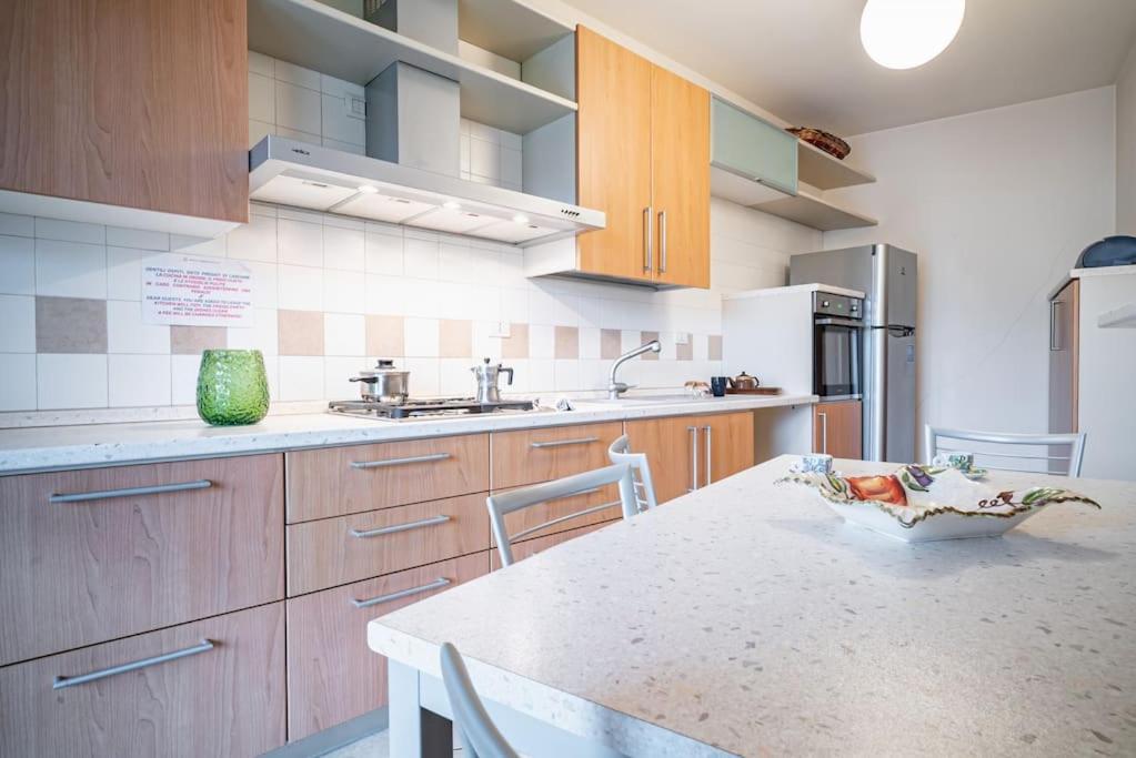 Broletto Park Apartment - Affitti Brevi Italia Lecco Exteriör bild